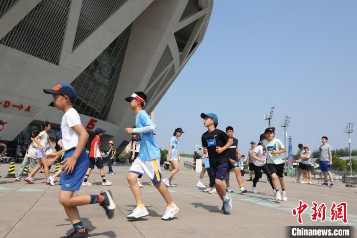 北京举行的2024中网球童选拔海选圆满落幕，712名