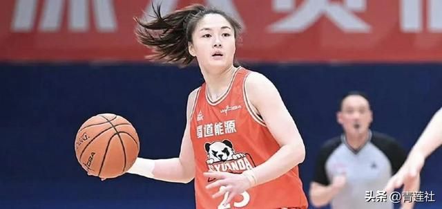 从英雄到罪人：张曼曼世界杯预选赛的戏剧性转