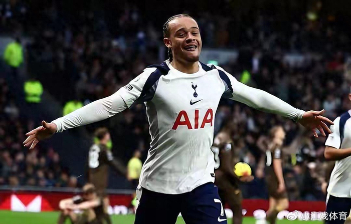 哈维·西蒙斯英超水土不服 6500万转会费恐成烫手