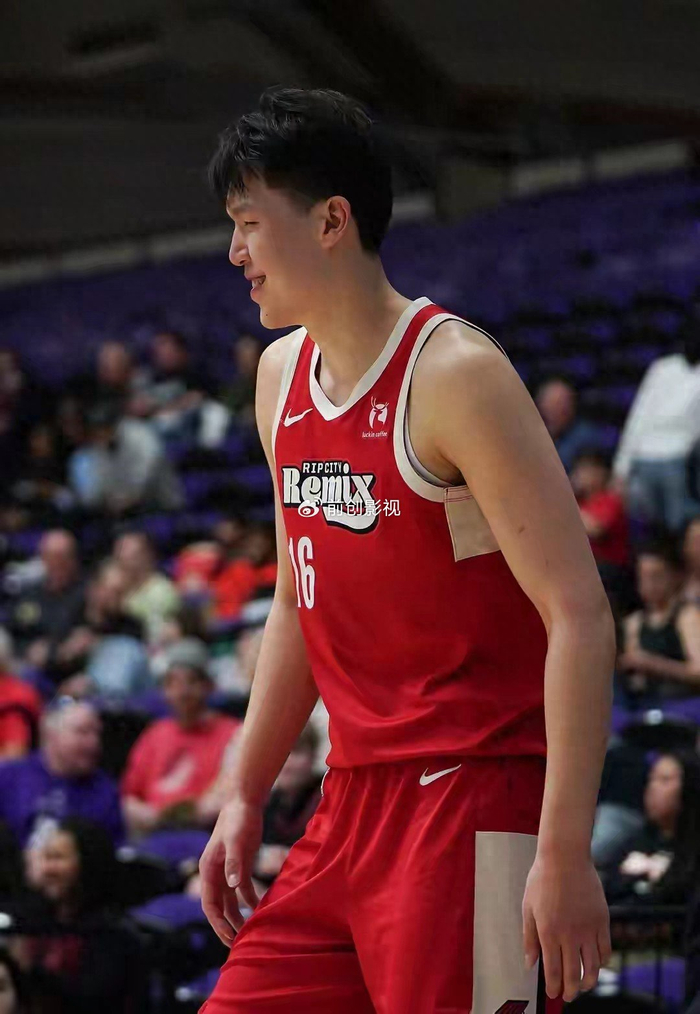 杨瀚森NBA之旅受挫 被下放发展联盟难觅立足之地